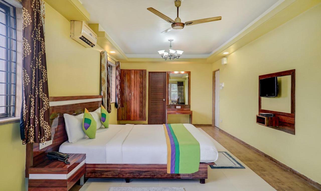 Mountview Resort & Spa Лонавала Екстериор снимка