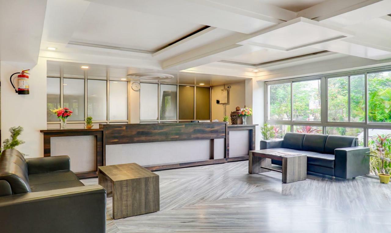 Mountview Resort & Spa Лонавала Екстериор снимка